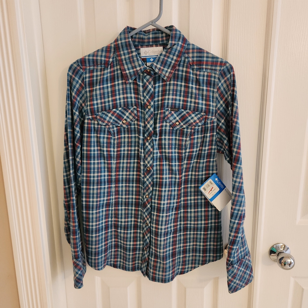 Columbia Sportswear Plaid Button-Up Shirt Women Medium
